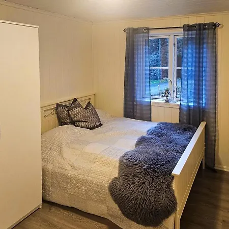 Charming Farm On Averoy Island شقة *